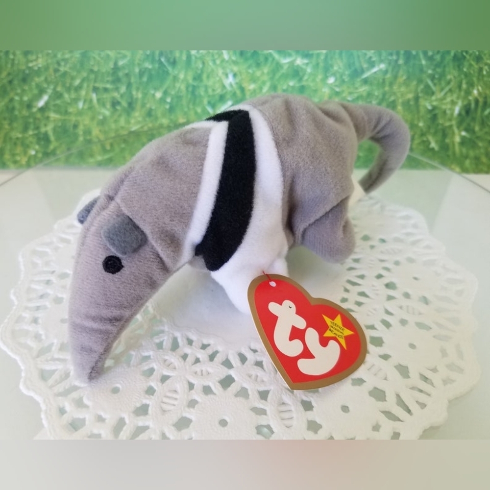 Antsy the Ant Eater - TY Teenie  Beanie Baby